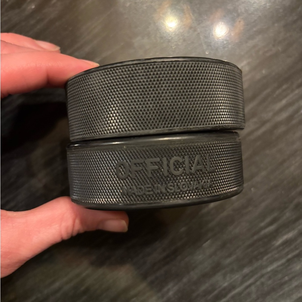 Carolina Hurricanes Hockey Memorabilia Set - Picture 6 of 8